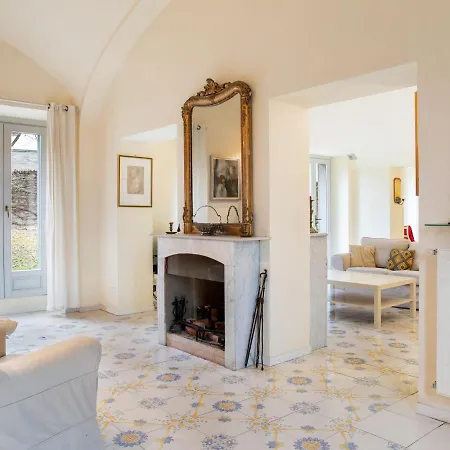 Tatil Evi Boutique In With Garden *