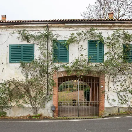 Boutique In With Garden * Terruggia
