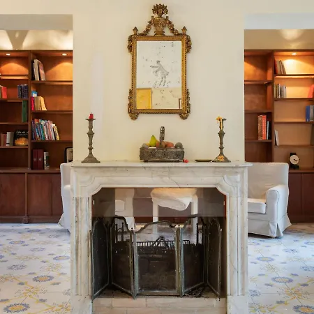 Tatil Evi Boutique In With Garden Terruggia